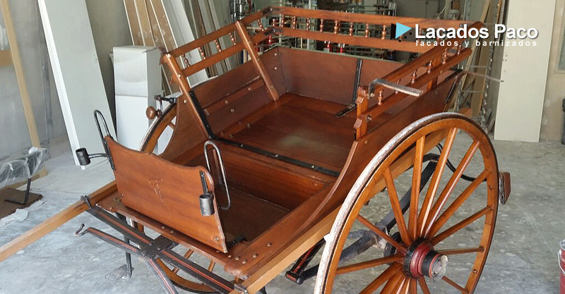 Barnizado de carro de madera caballos Alicante